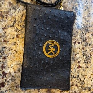 BRAND NEW MICHAEL KORS WRISTLET/ WALLET